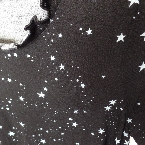 Modcloth short-sleeved top with star print - Picture 3 of 5